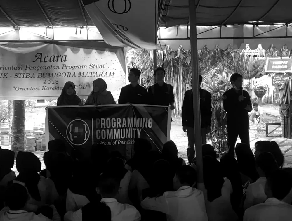 Roby Huzwandar — speaking & community